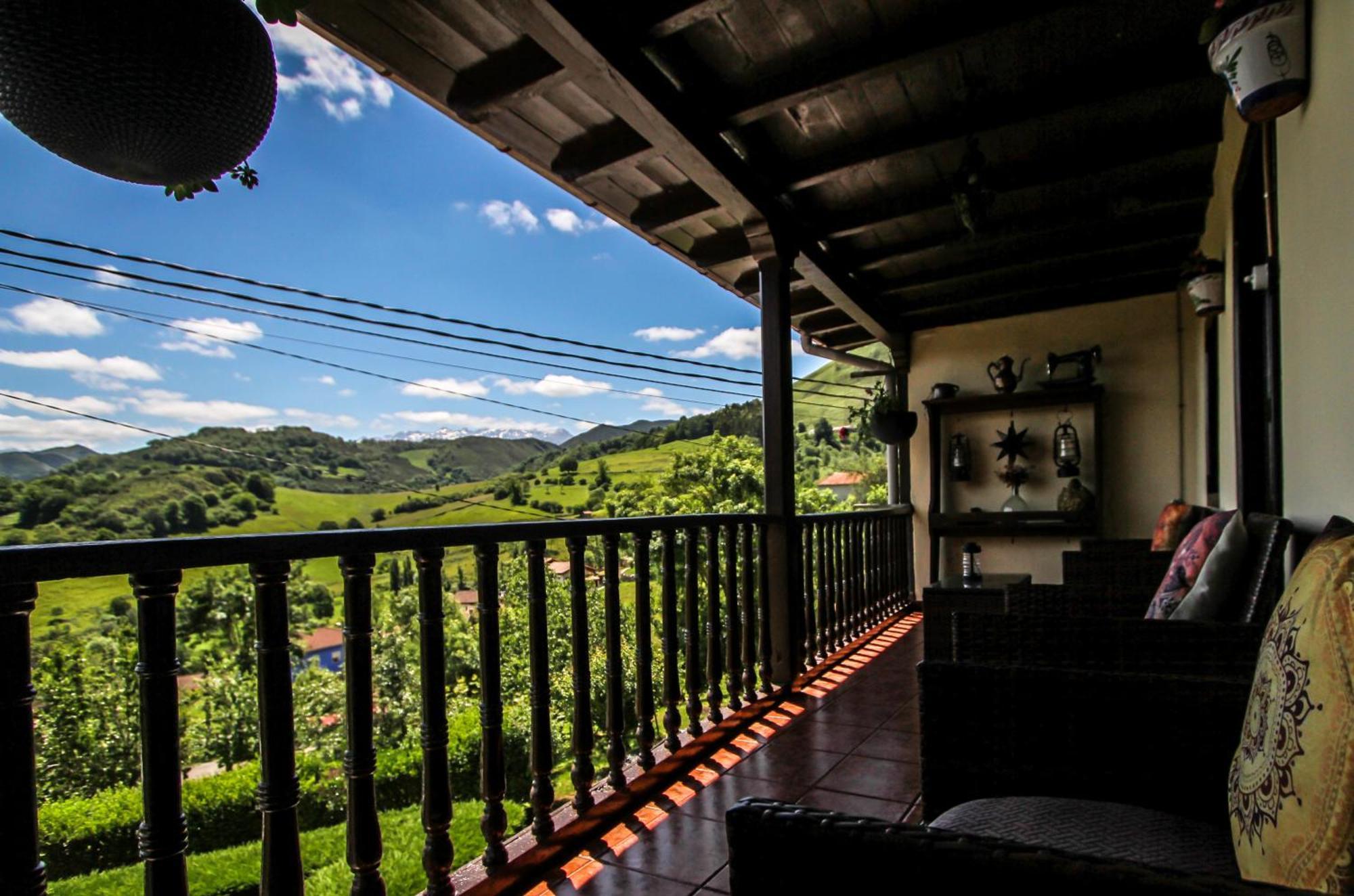 Country house 'los Balcones De Nieda 2' *